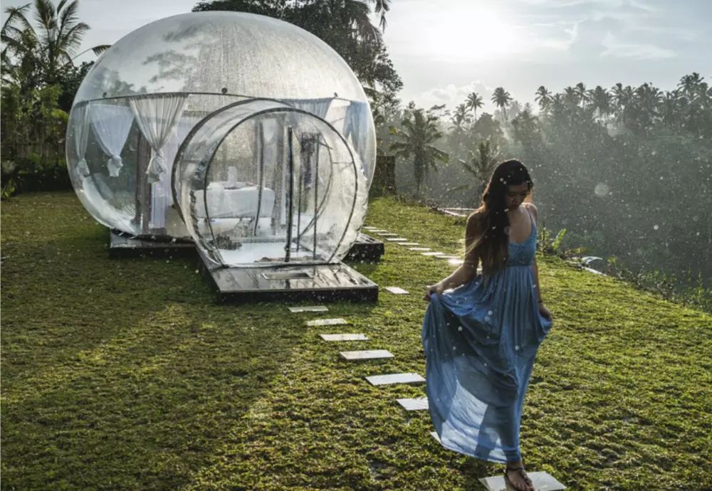 bubble tent picnic